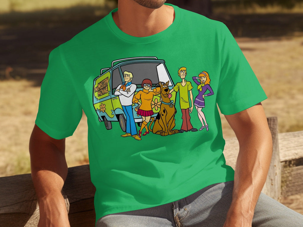 Scooby Doo Team Together In Front of Mystery Machine T-Shirts