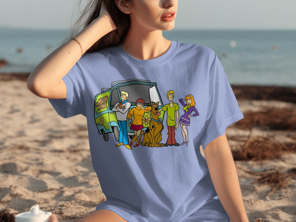 Scooby Doo Team Together In Front of Mystery Machine T-Shirts