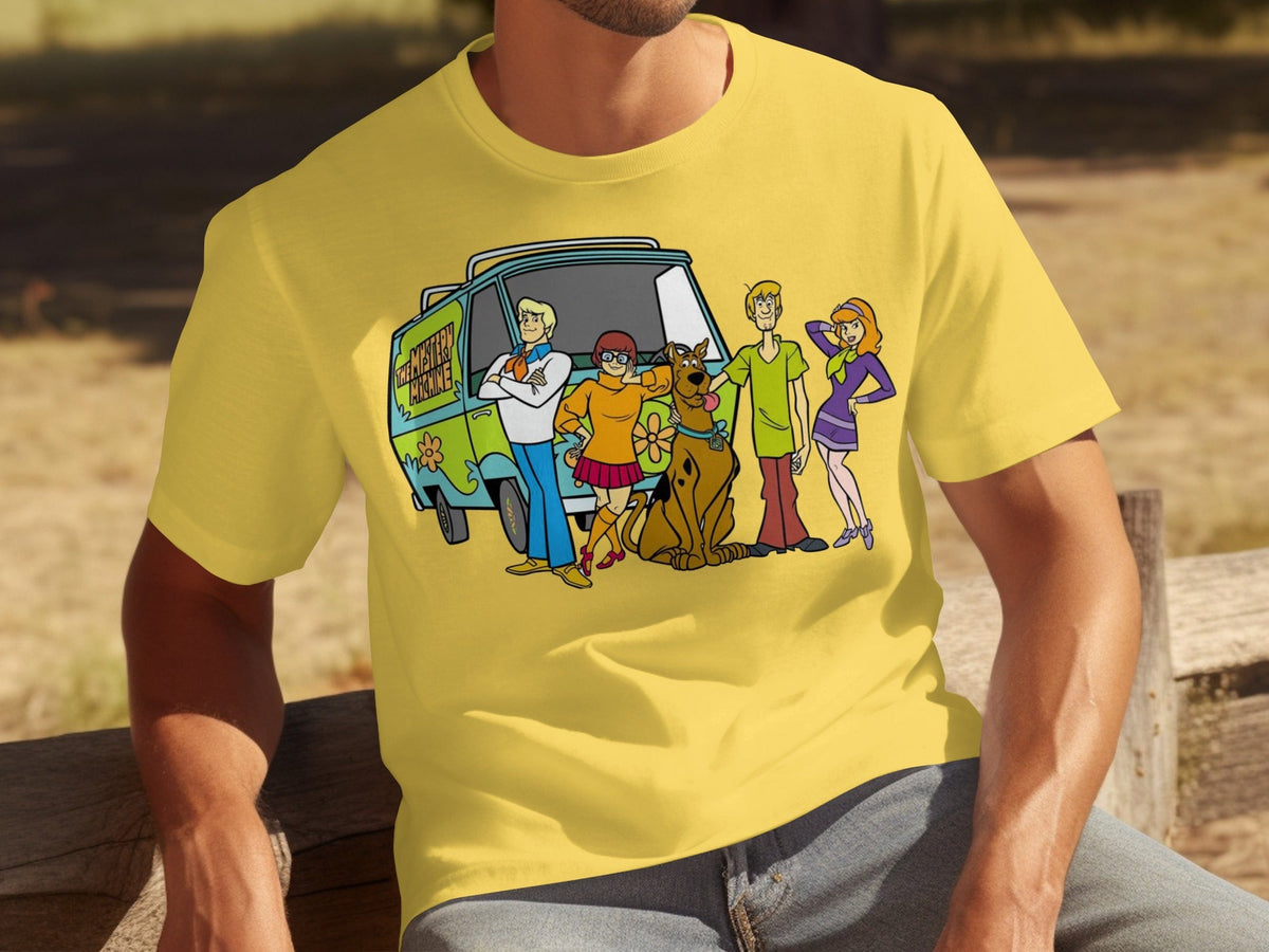 Scooby Doo Team Together In Front of Mystery Machine T-Shirts