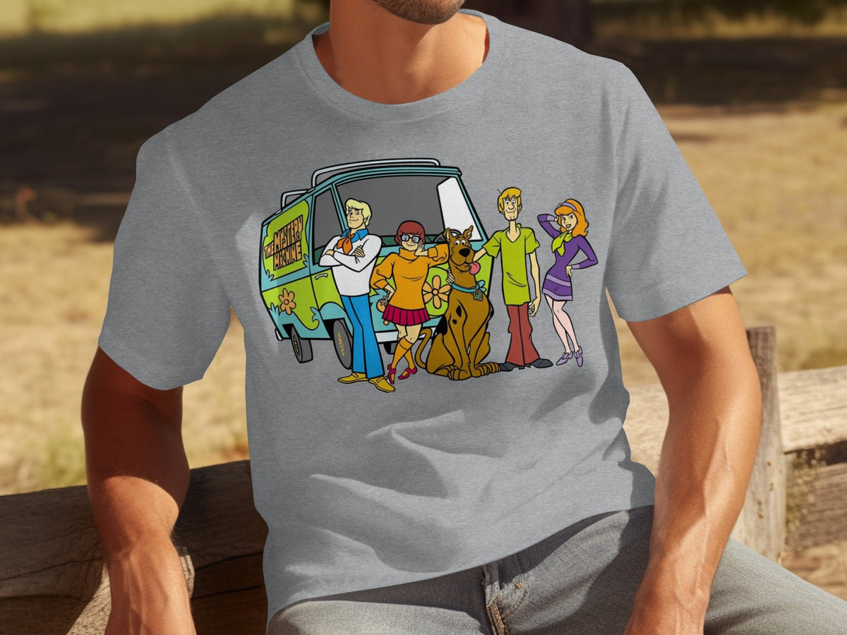Scooby Doo Team Together In Front of Mystery Machine T-Shirts